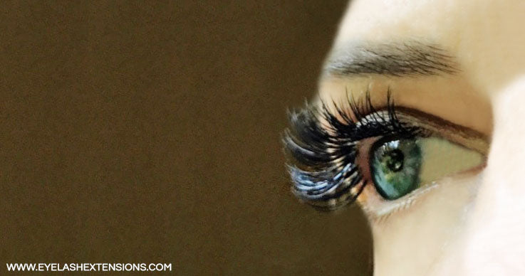 Wednesday Wink - Turn The Glamour Up with Flat Lashes