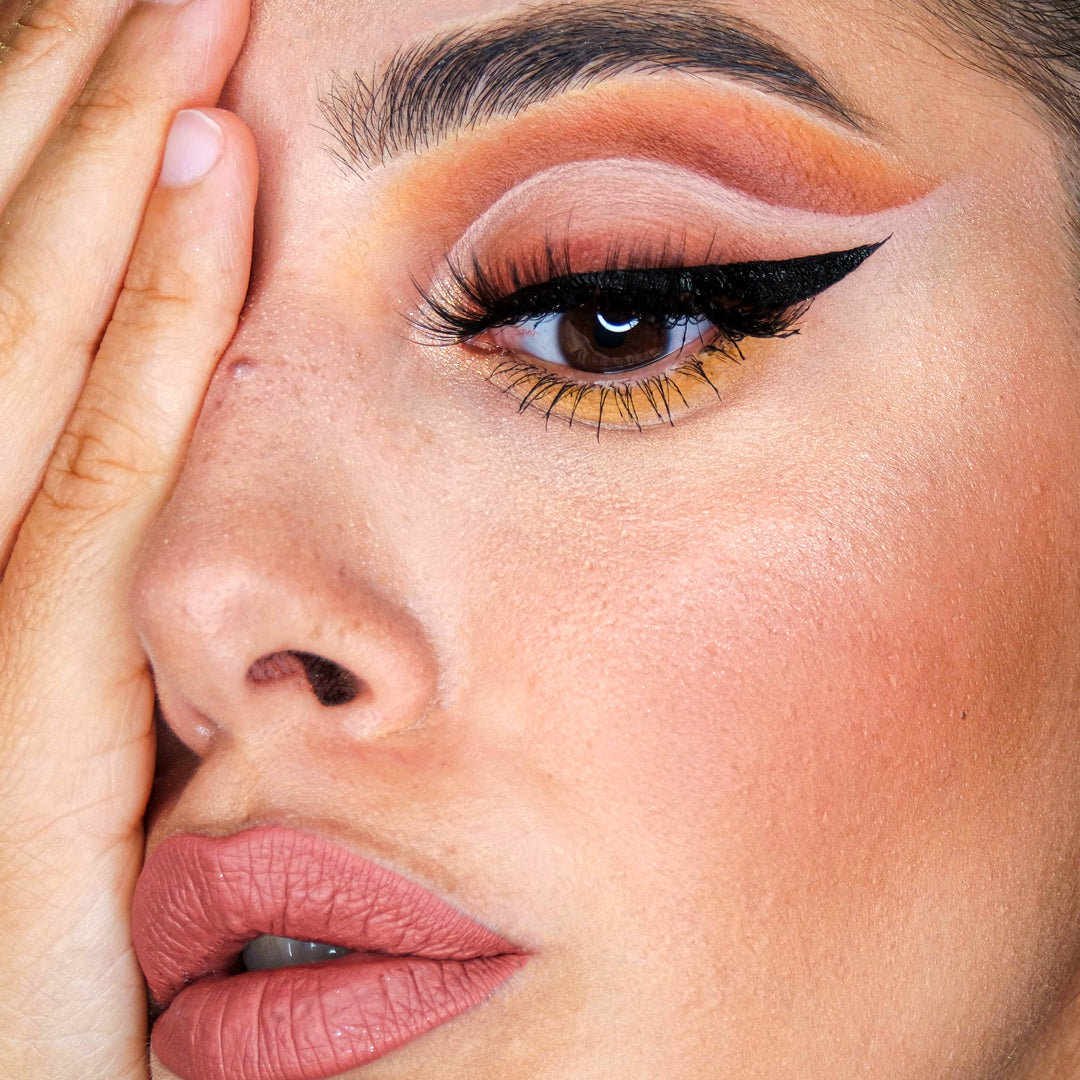 Glad Girl Liquid Eyeliner for eyelashes