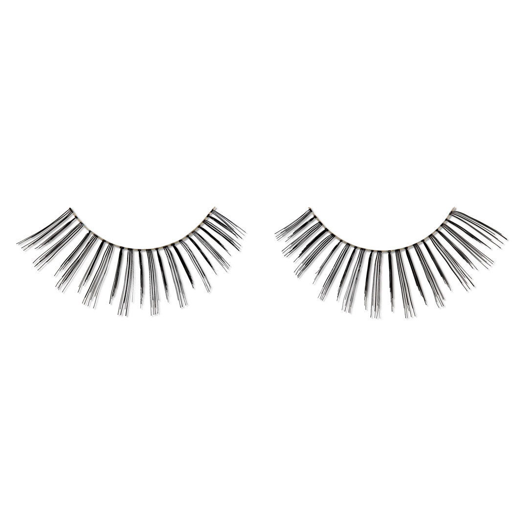 Spikey mini lashes are clustered on a clear band. The inner lashes sit at 10mm (J Curl)